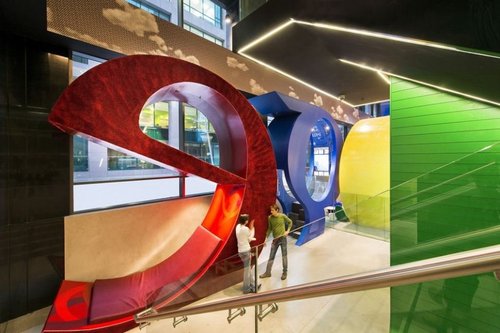 Fachada del edificio de Google Inc en Dublin Irlanda por camenzindevolution